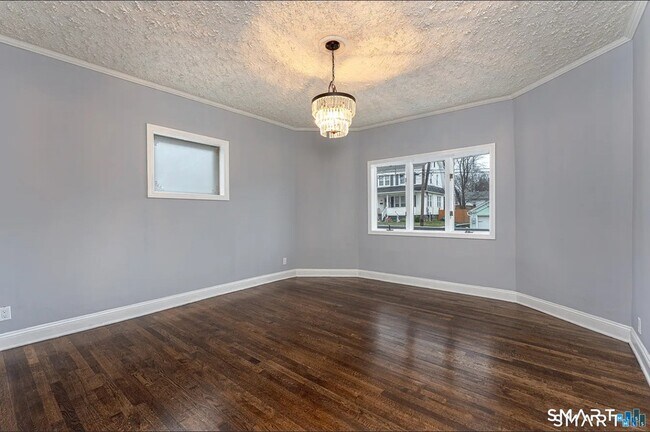 Foto del edificio - 87 Melrose Ave