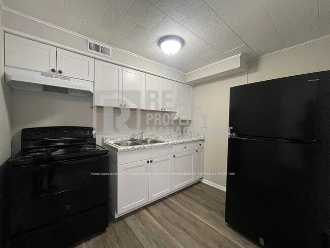 Foto del edificio - 618 Cedarwood Dr
