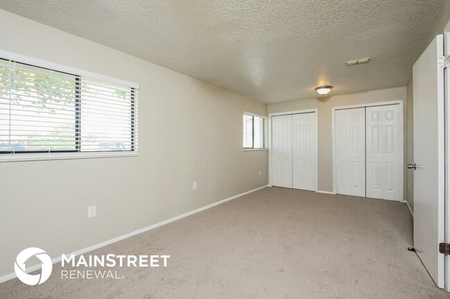 Foto del edificio - 1320 Arlington Cir