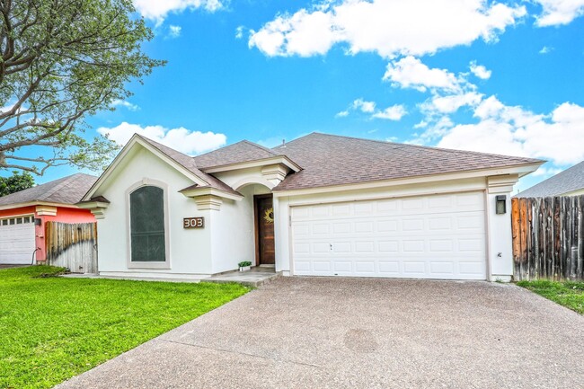 Building Photo - 303 Cinnamon Teal Loop