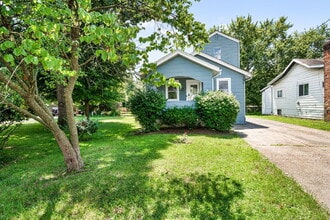 Building Photo - 4637 Alpine Ave