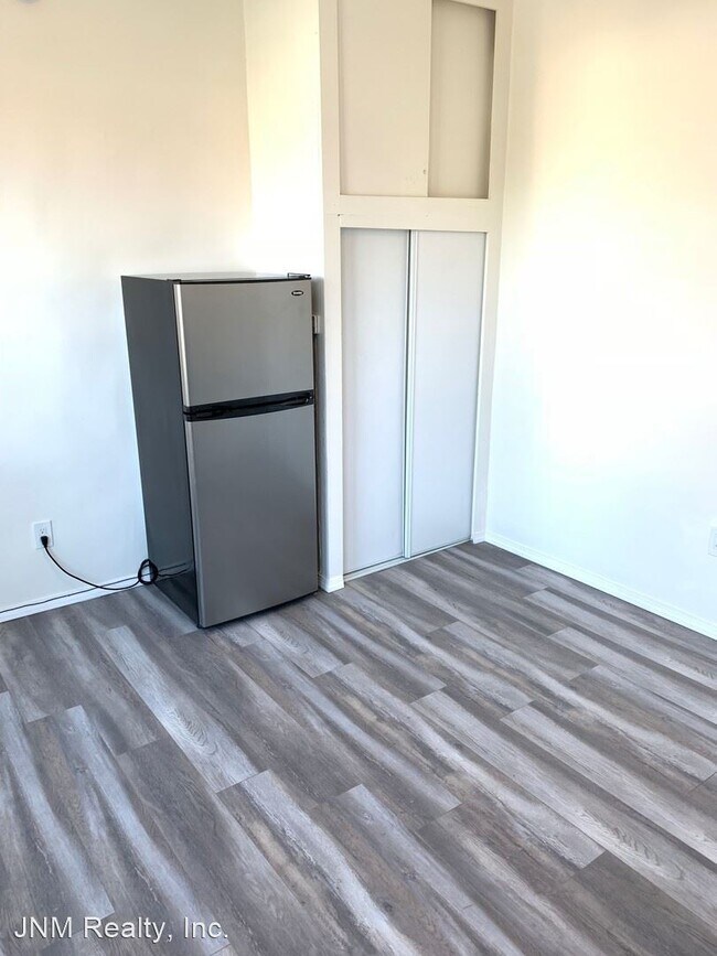 Foto del edificio - 156 E 35th St