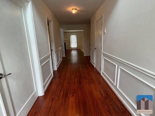 Building Photo - 4331 Ash Tree St