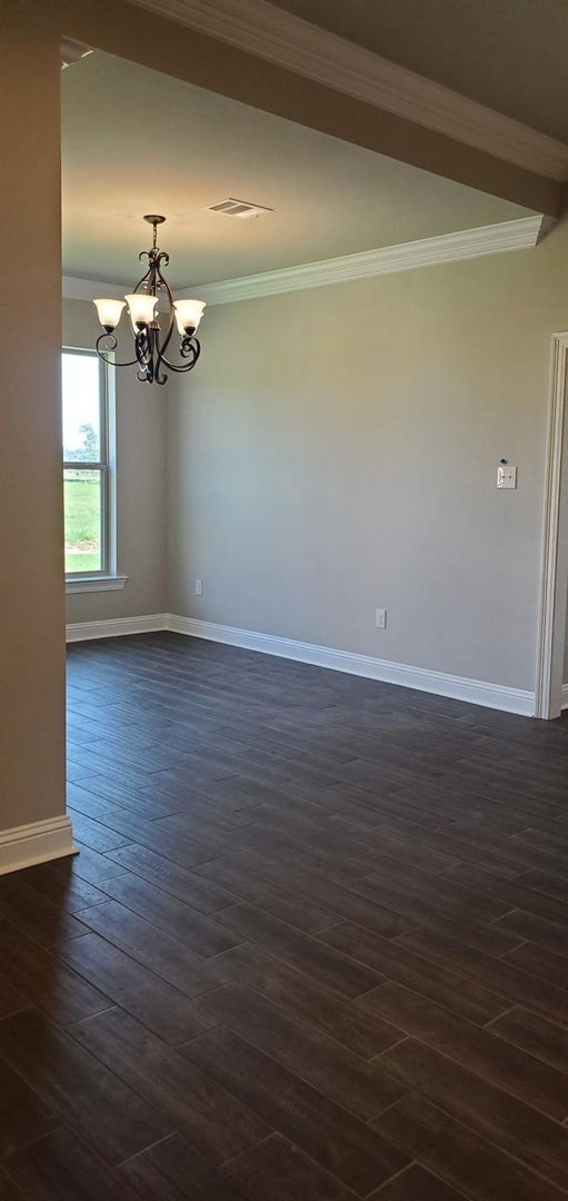 Building Photo - Like New Construction...WILLOW HEIGHTS-BEN...