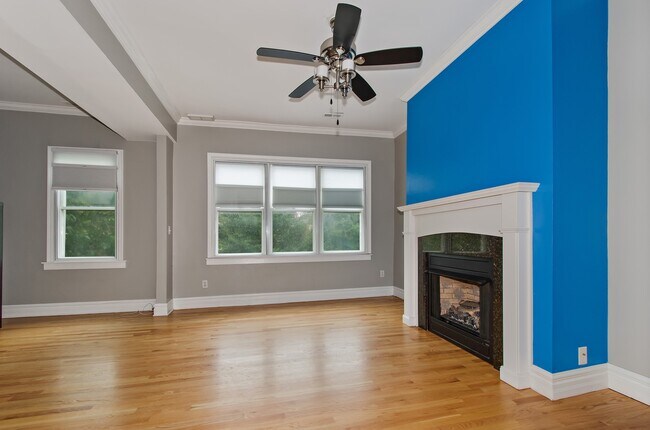 Foto del edificio - 2636 N Ashland Ave