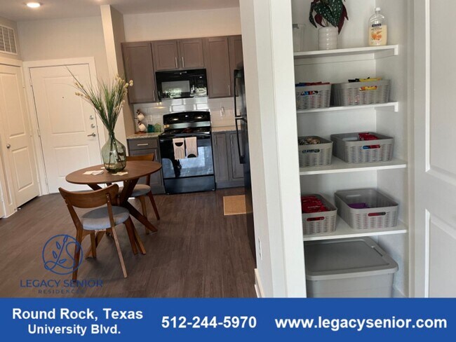 Interior Photo - Legacy Senior on University