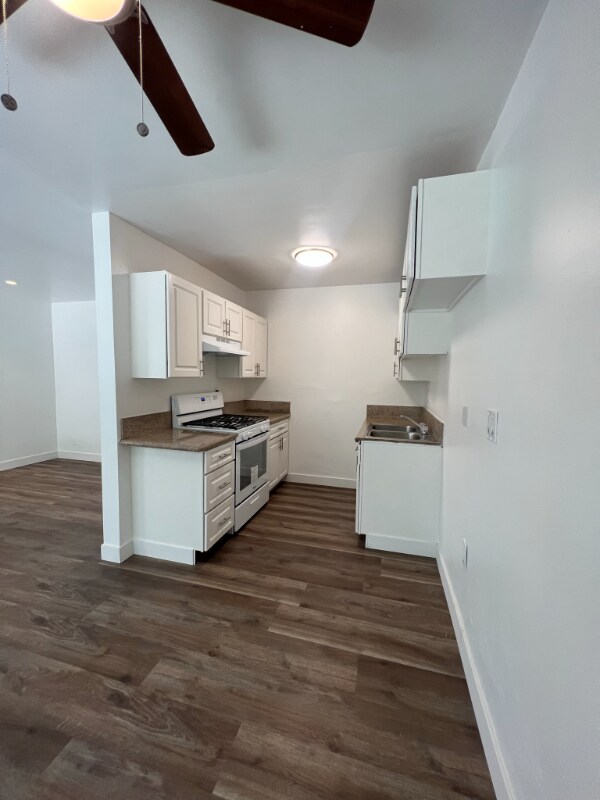 Building Photo - 10912 Palma Vista Ave