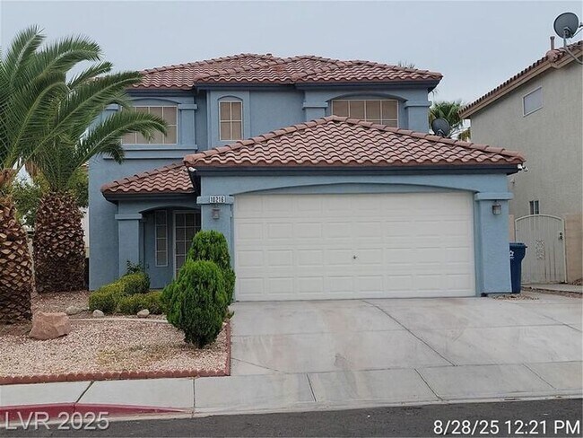 Building Photo - Spacious SW Home with Pool!