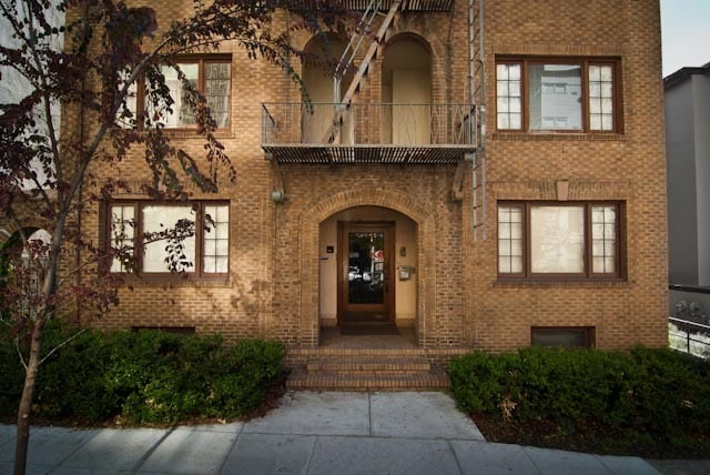 Foto del edificio - 2644 Dwight Way