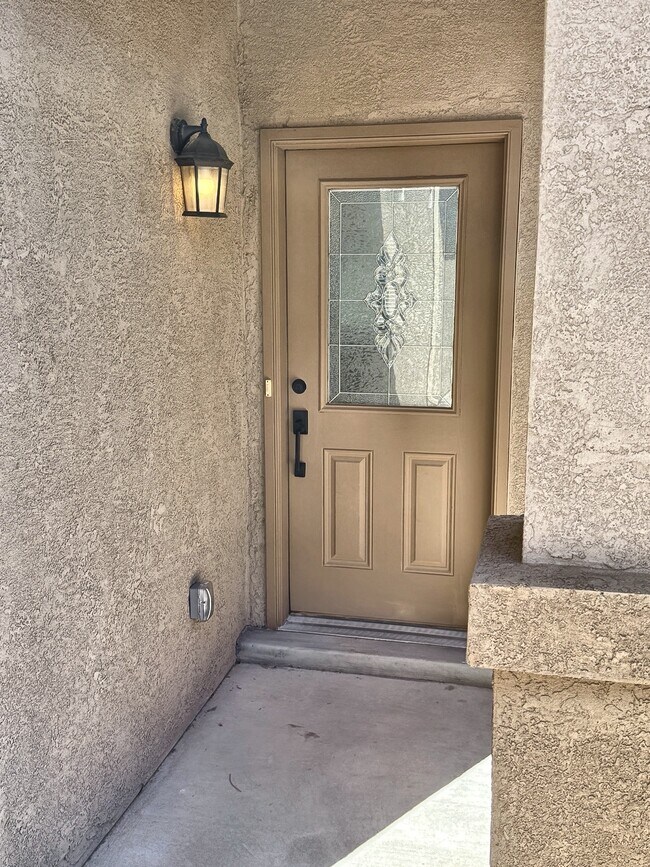 Foto del edificio - 8936 Mission Ridge Dr