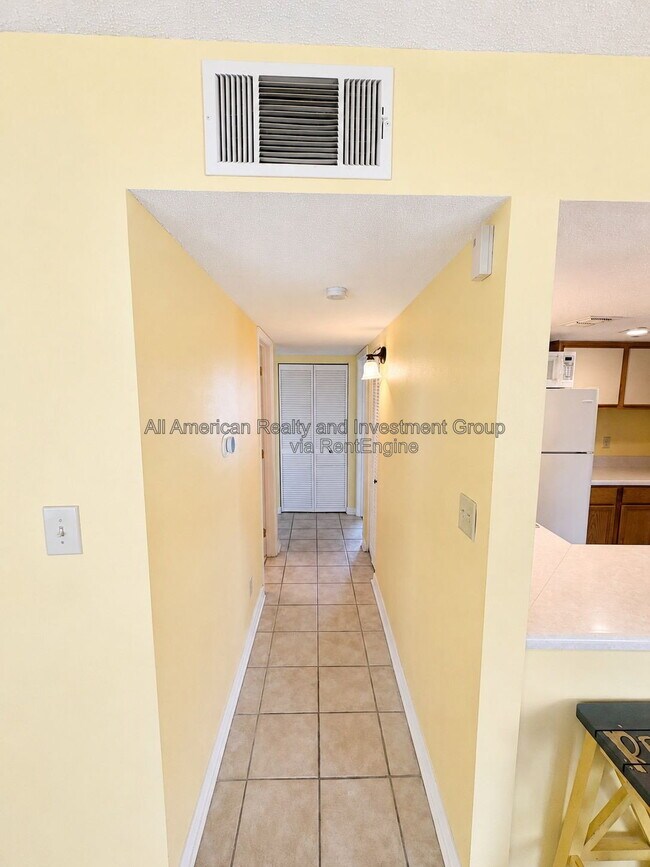 Foto del edificio - 101 Old Ferry Rd