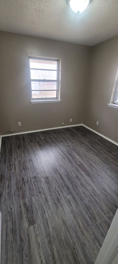 Foto del edificio - 8609 N Harvey Ave