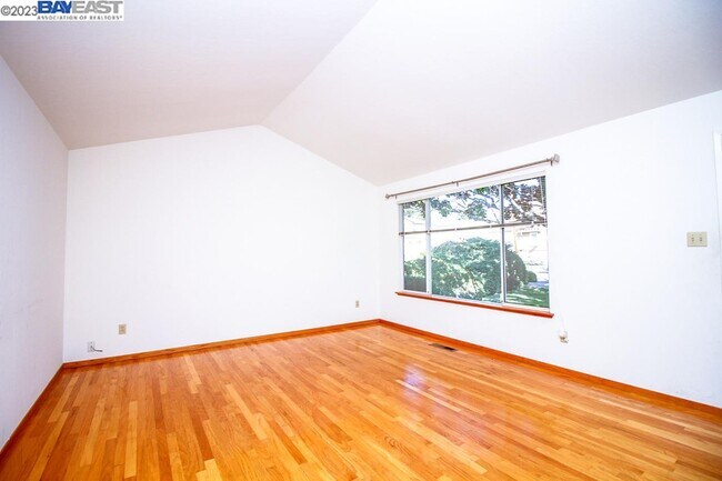 Foto del edificio - 42231 Palm Ave