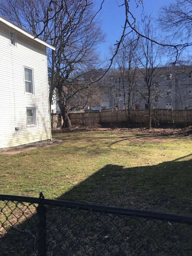 Foto del edificio - 4 Bedroom Single Family Home in Fairhaven