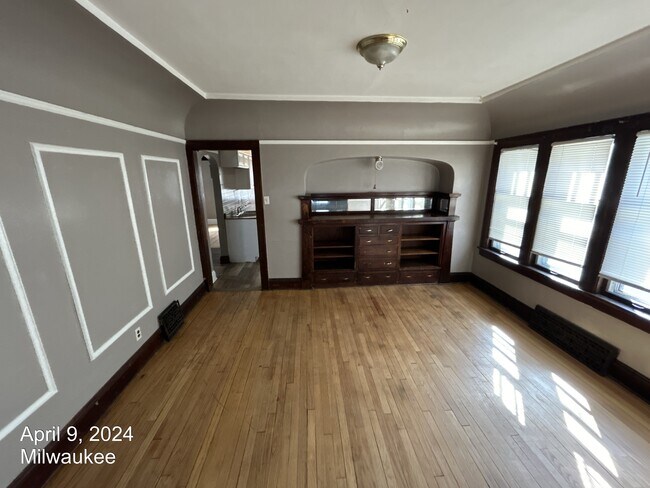 Building Photo - 2634 N 56th St