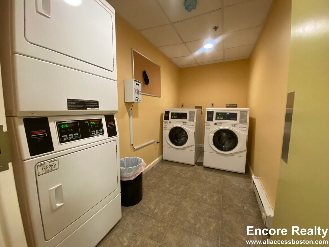 Foto del edificio - 35 Park Dr