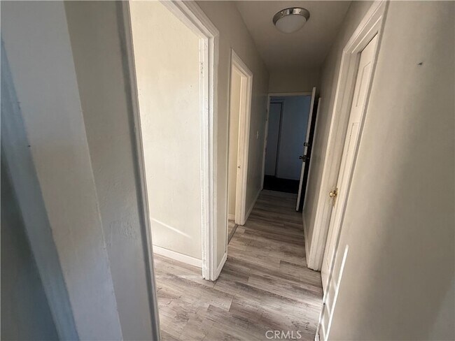 Foto del edificio - 8529 Oleander Ave