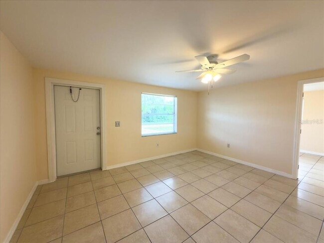 Building Photo - 11432 Poplin Ave
