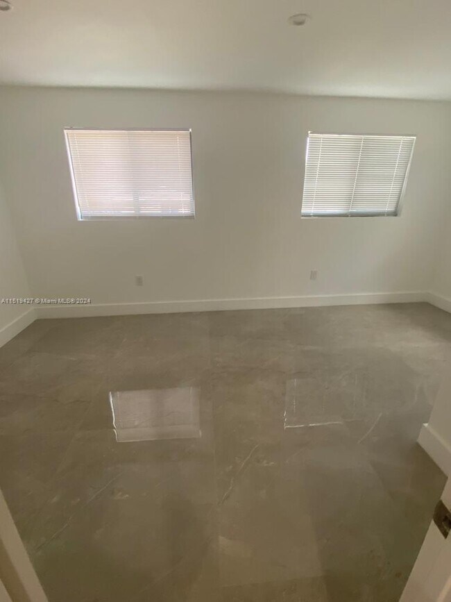 Foto del edificio - 254 NW 53rd St