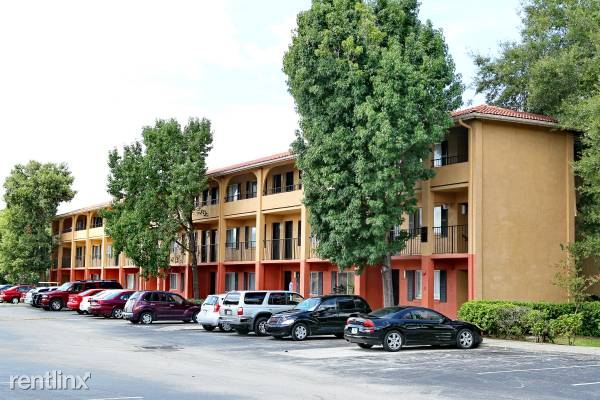 Building Photo - 3997 Rosewood Way