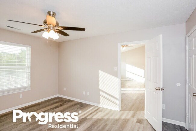 Building Photo - 6233 Carrie Cir