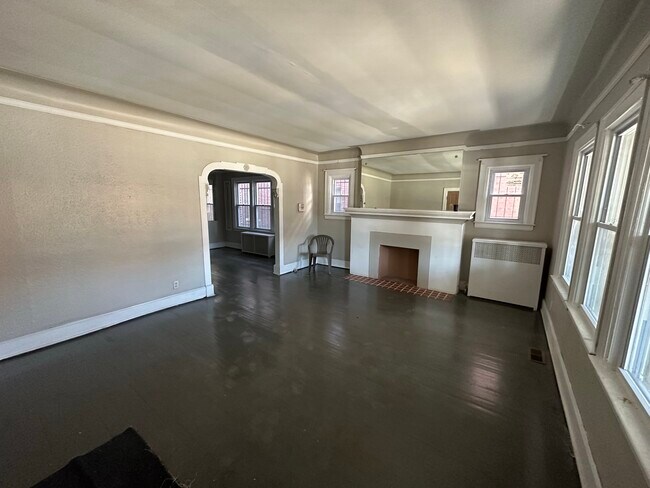 Living Room - 2952 Sturtevant St