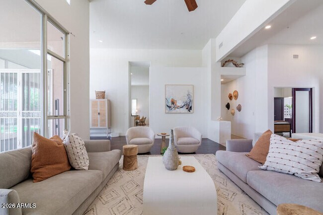 Foto del edificio - 9796 E Gamble Ln