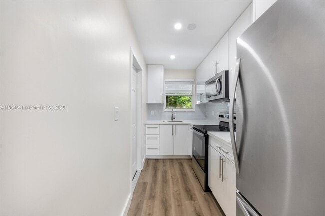 Foto del edificio - 3101 SW 19th St