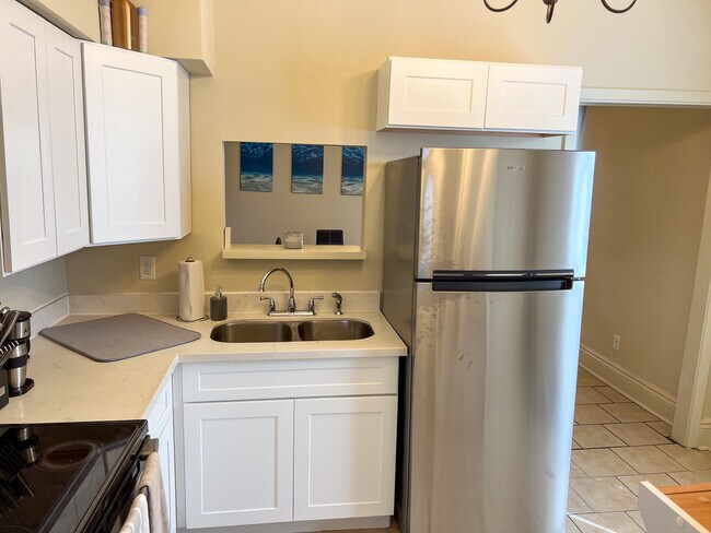 Foto del edificio - 2136 Toledano St