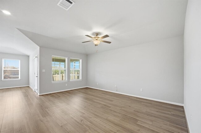 Building Photo - 809 Russet Rock Dr