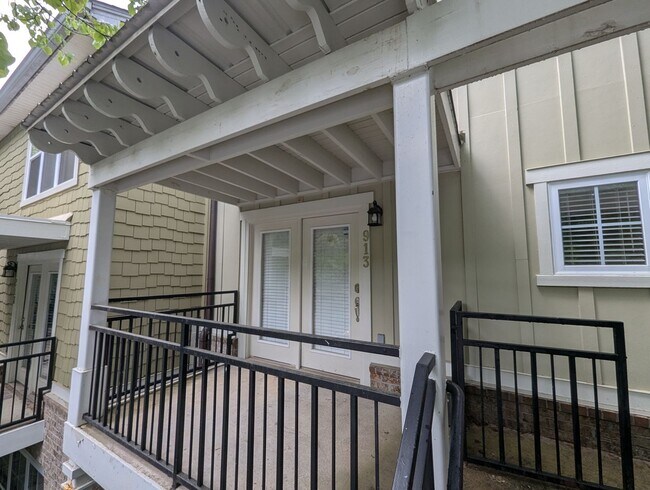Foto del edificio - 490 S Barnett Shoals Rd