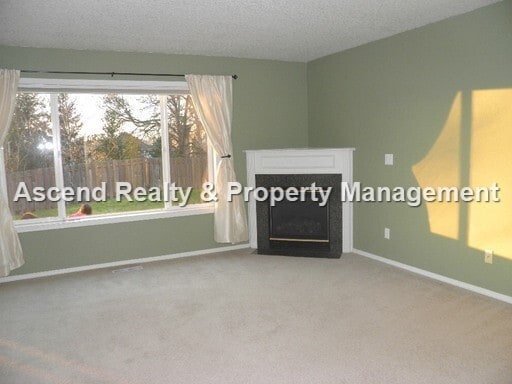 Foto del edificio - Showings Begin 10/21Great Bethany Location...