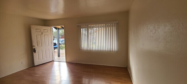 Foto del edificio - 1535 E 29th Ave