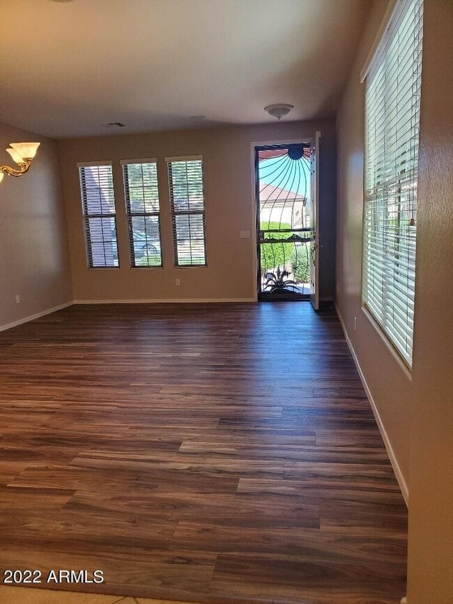 Foto del edificio - 46059 W Barbara Ln