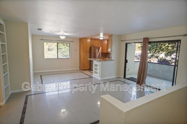 Foto del edificio - 23528 Newhall Ave