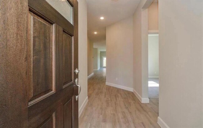 Foto del edificio - 427 Micaela Meadows Ct