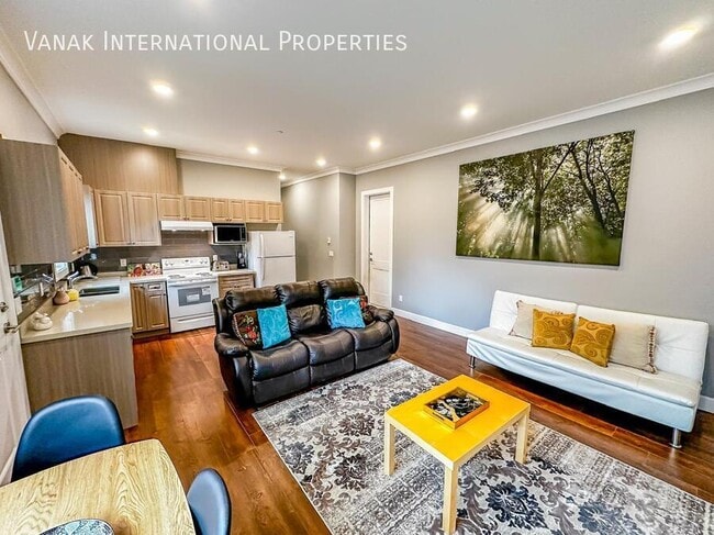 Building Photo - Beautifully Furnished 2-Bedroom Basement S...