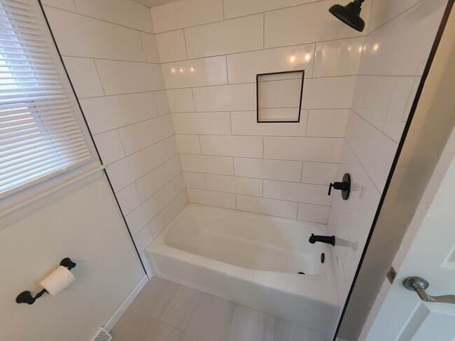 Updated tub/shower - 642 S 66th St
