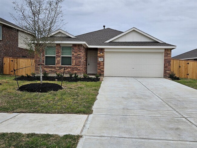 Foto del edificio - 9602 Atwood Lake Dr