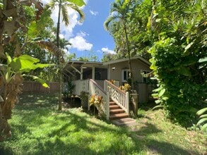 Building Photo - 566 Puuopae Rd