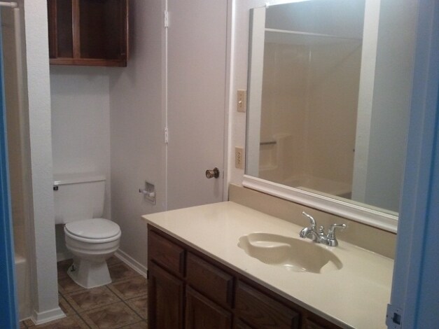 Building Photo - Sycamore Square Townhomes