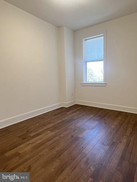 Foto del edificio - 335 W Market St