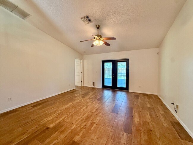 Building Photo - 4010 Wilkes Dr