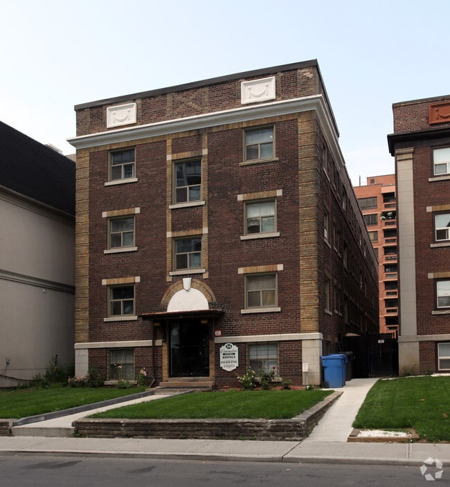 Building Photo - 54 Maitland St