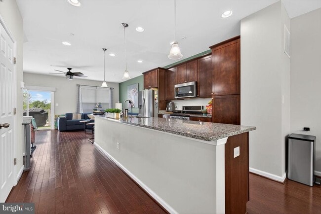 Building Photo - 6157 Posey St