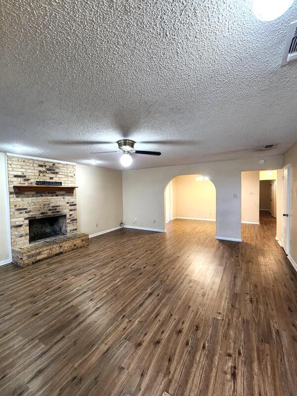 Building Photo - 3606 Bacon Ranch Rd