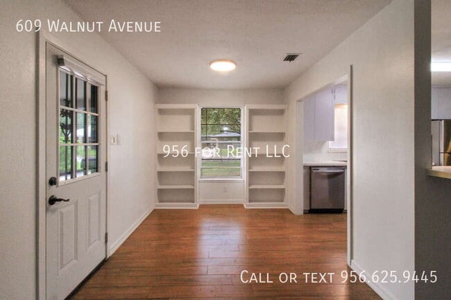 Foto del edificio - 609 W Walnut Ave