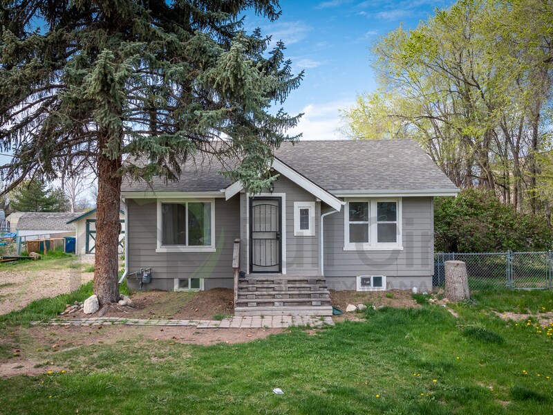 Primary Photo - 513 6th St N