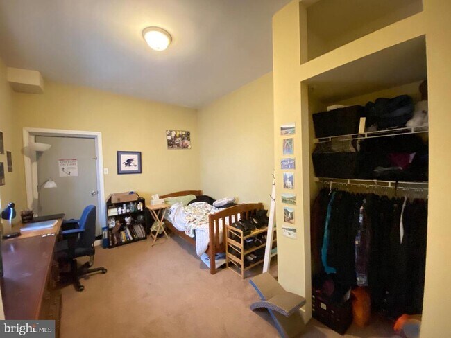 Foto del edificio - 1435 W Norris St