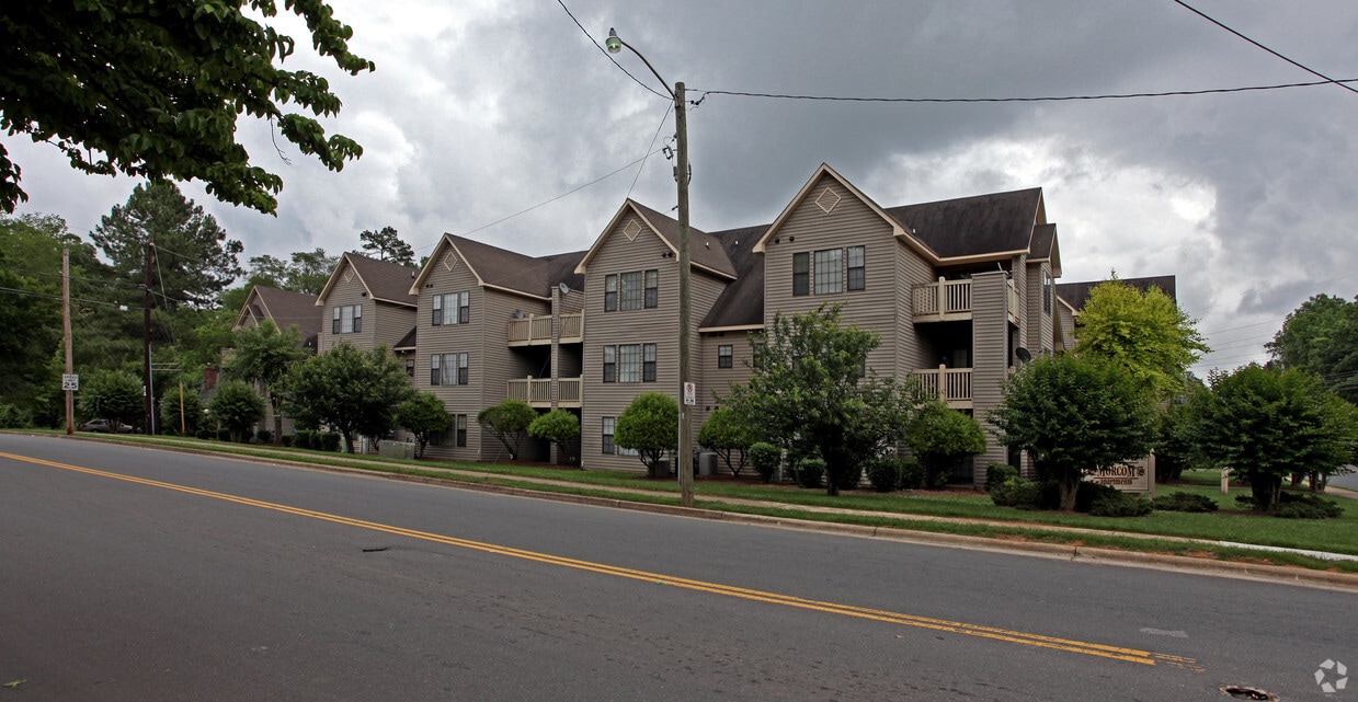 Primary Photo - Morcom Apartments